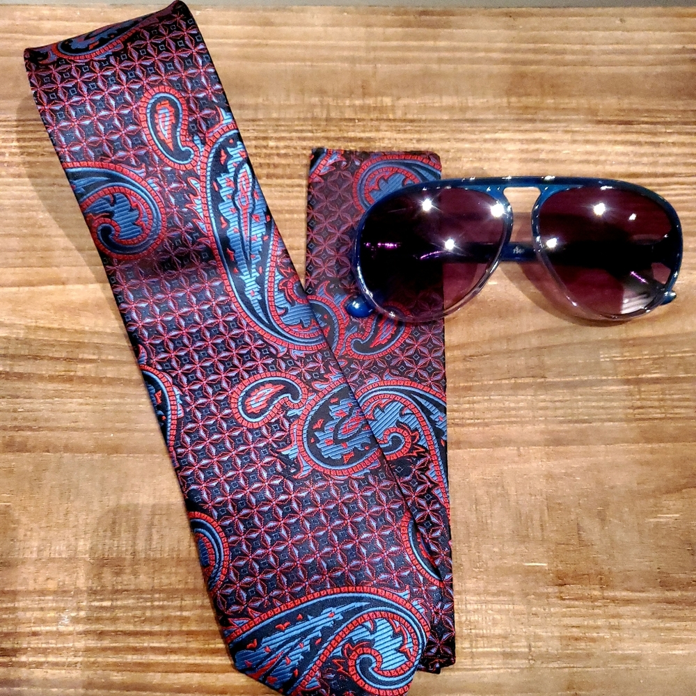 Necktie